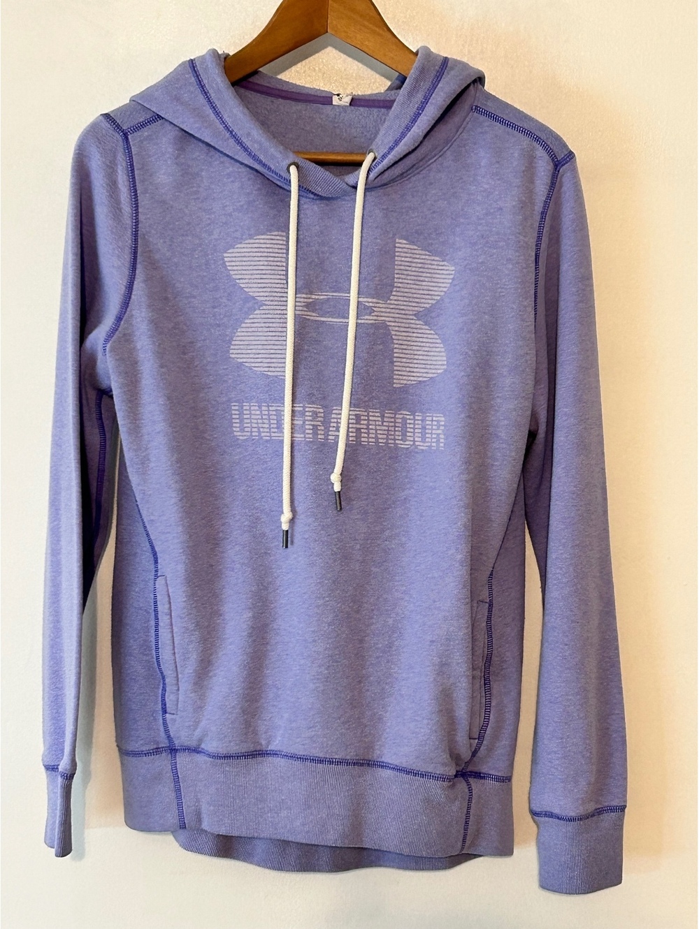 Under Armour Purple Pullover Hoodie Sweatshirt Size Small
